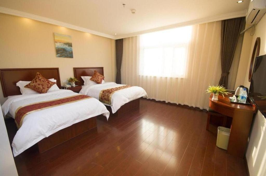 Greentree Inn Linyi Feixian Jianshe Road Express Hotel Bagian luar foto