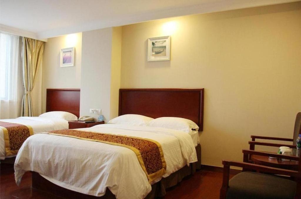 Greentree Inn Linyi Feixian Jianshe Road Express Hotel Bagian luar foto