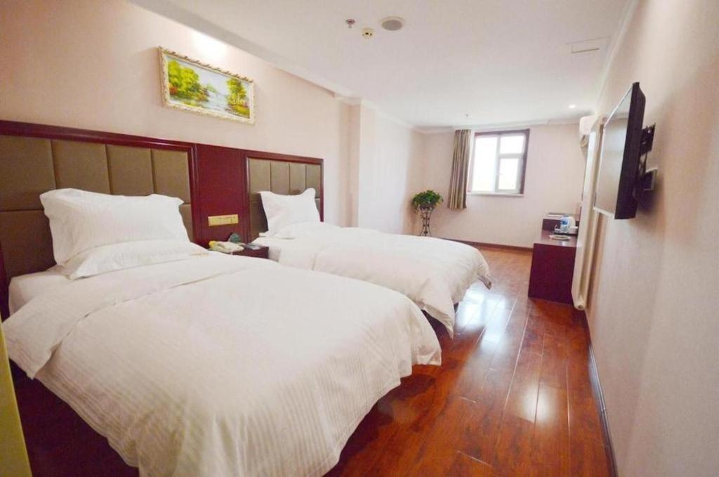 Greentree Inn Linyi Feixian Jianshe Road Express Hotel Bagian luar foto