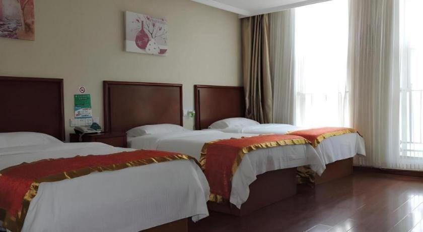 Greentree Inn Linyi Feixian Jianshe Road Express Hotel Bagian luar foto