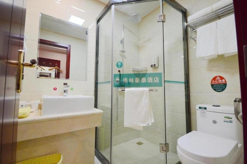 Greentree Inn Linyi Feixian Jianshe Road Express Hotel Bagian luar foto