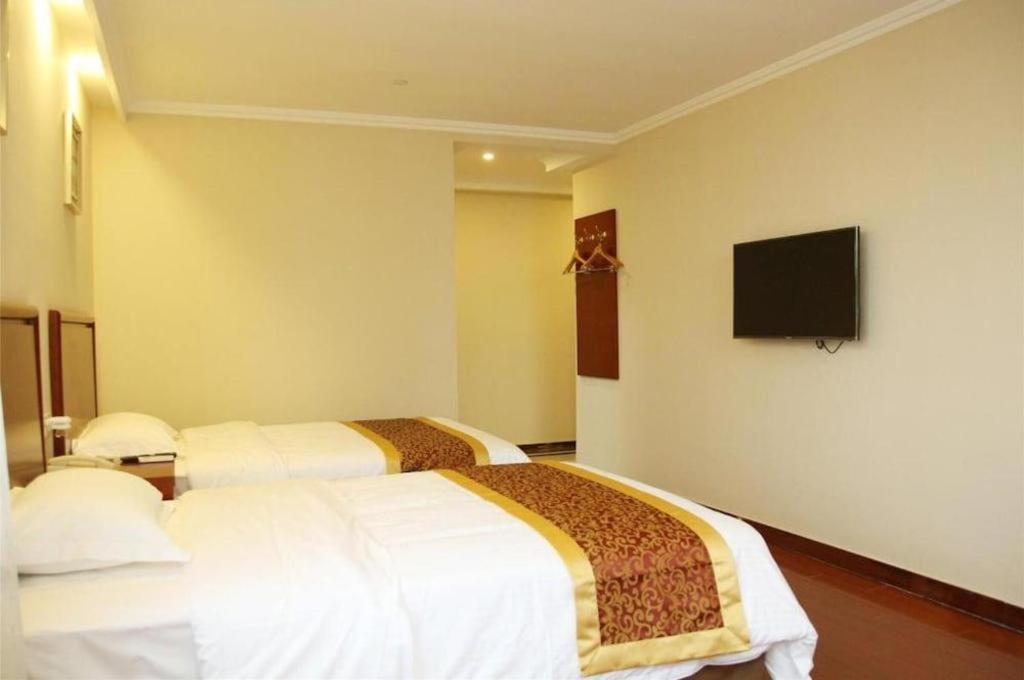 Greentree Inn Linyi Feixian Jianshe Road Express Hotel Bagian luar foto