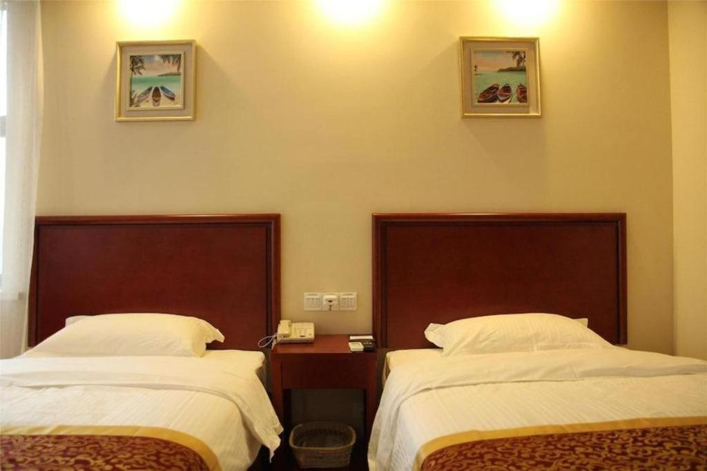 Greentree Inn Linyi Feixian Jianshe Road Express Hotel Bagian luar foto