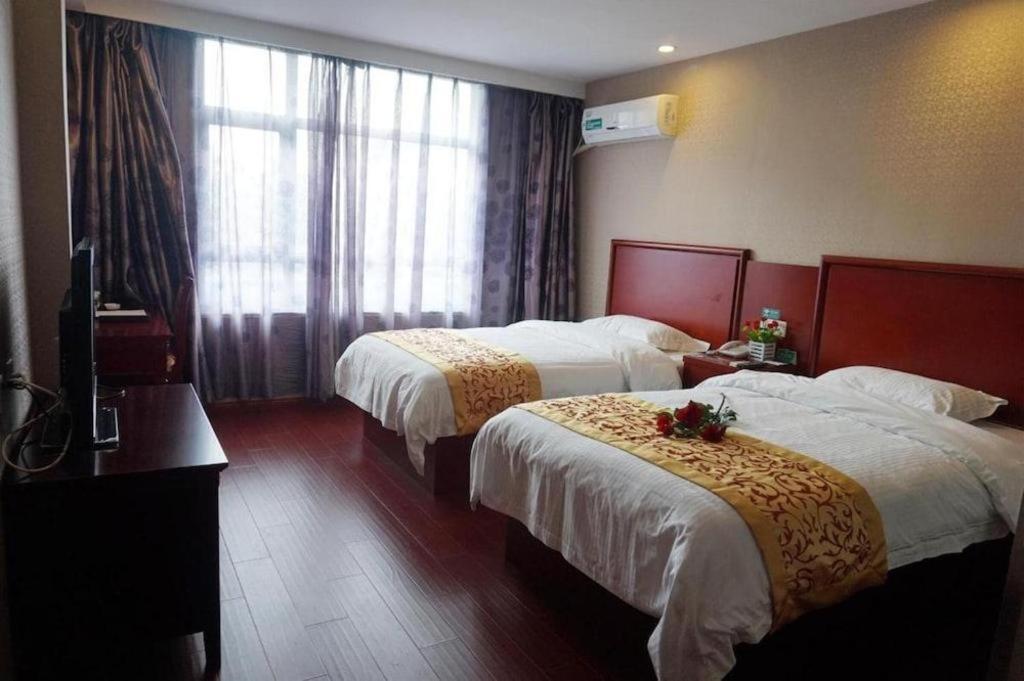Greentree Inn Linyi Feixian Jianshe Road Express Hotel Bagian luar foto